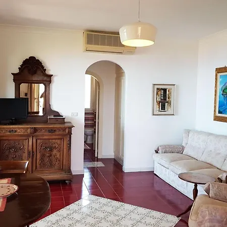 Lägenhetshotell Santa Sofia 4*